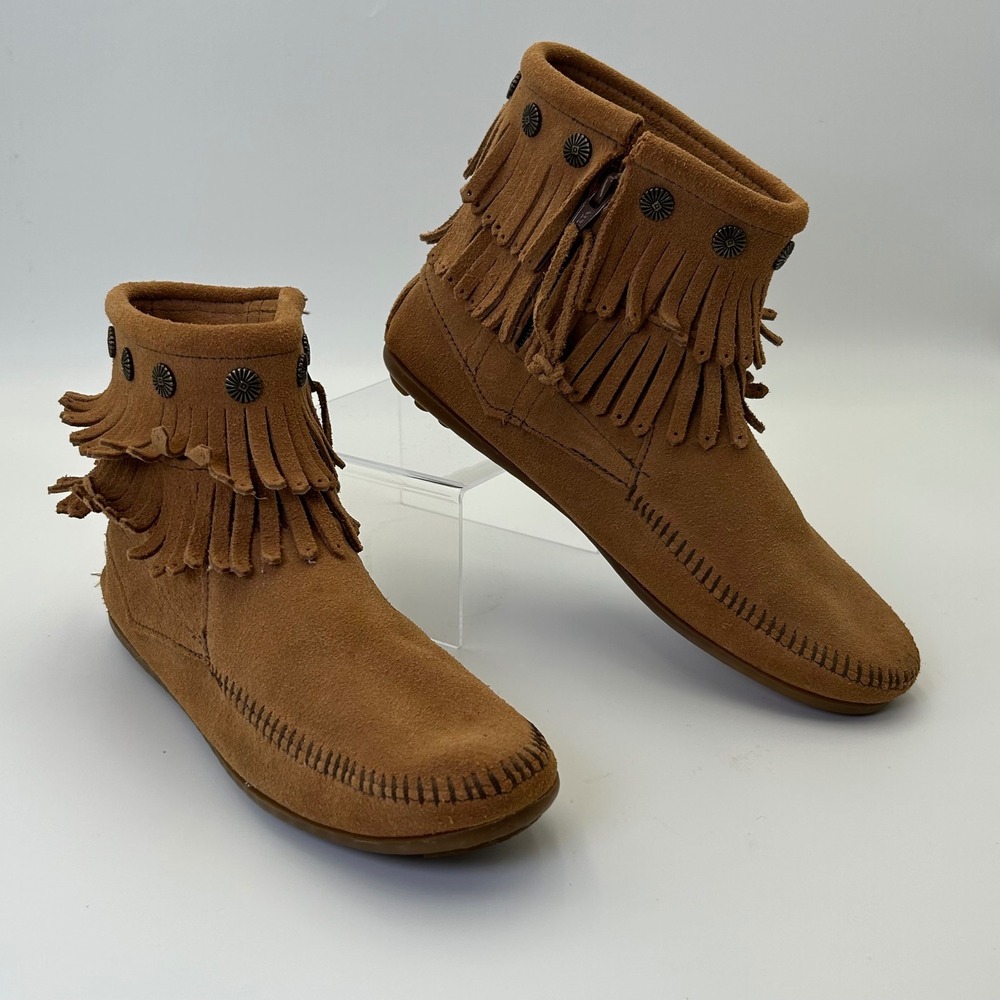 Minnetonka Tan Suede Moccasin Ankle Boots Womens 8.5 Boho Western Fringe Zip